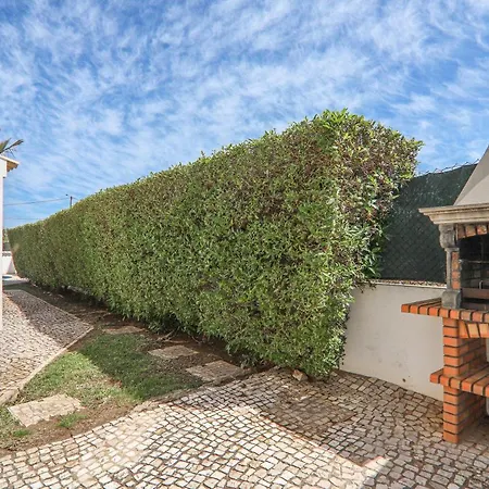 Albrena Ii Villa Guia (Faro)